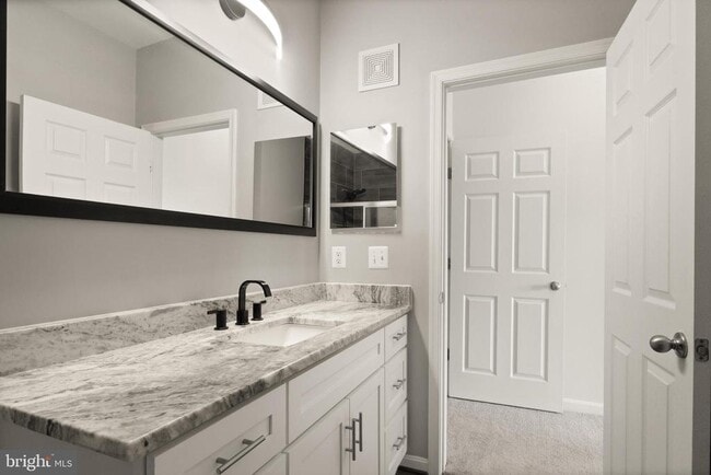 Building Photo - 9541 Center St