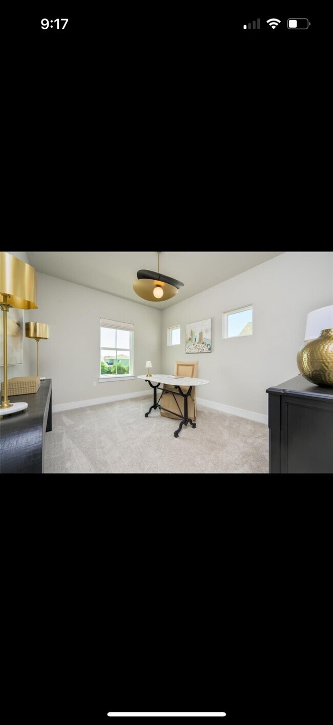 Building Photo - 142 Volterra Ln