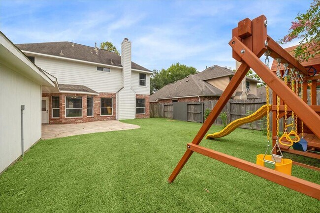 Building Photo - 3319 Harbrook Dr