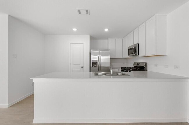 Building Photo - 2706 Pebble Whisper Dr