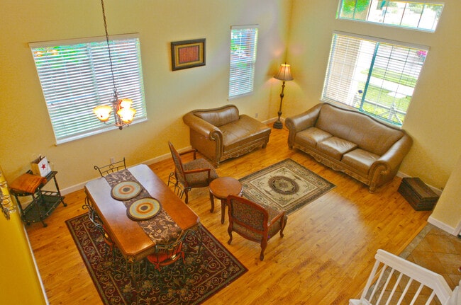 Building Photo - Newer Evergreen home faces neighborhood park - Great Evergreen schools