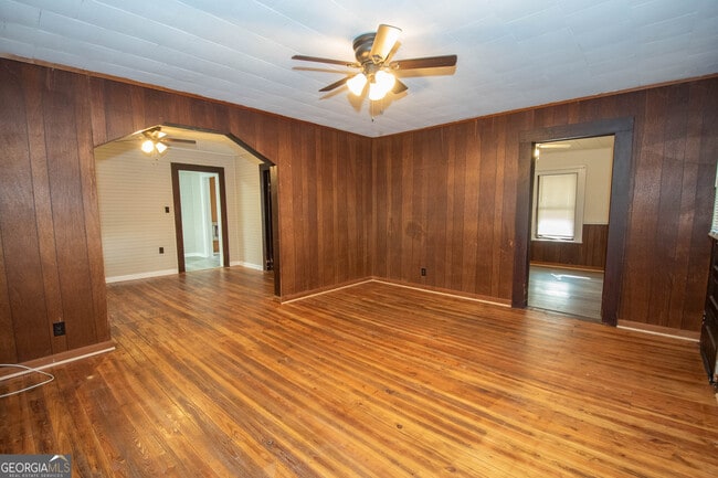 Building Photo - 65 Bradfield Dr