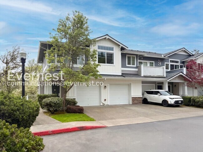 Building Photo - 2 Bed/2 Bath Condo with Garage / Vouchers Accepted / Available Now!