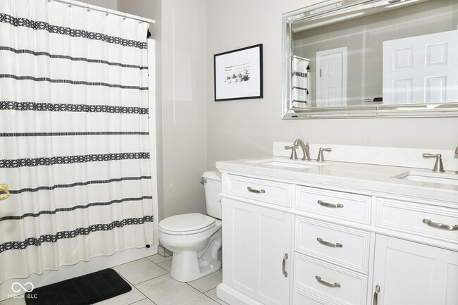 Building Photo - 8362 Enclave Blvd