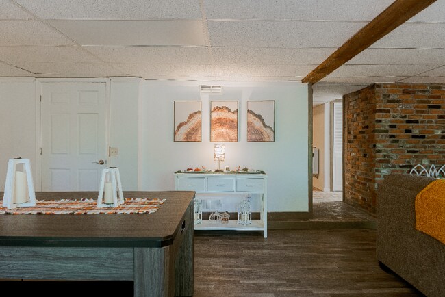 Building Photo - 244 Toby Rd