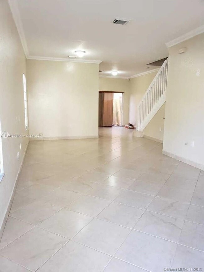 Building Photo - 8362 NW 107 Ct