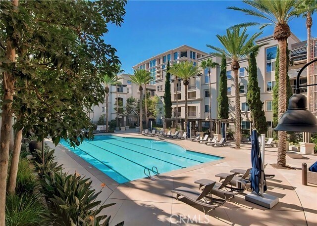 Building Photo - 1416 Scholarship