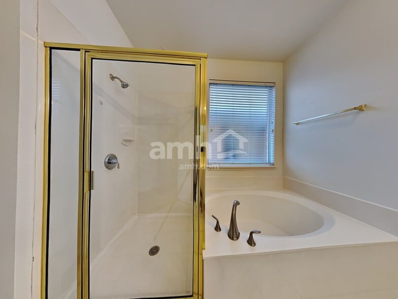 Building Photo - 8751 Sunset Trace Dr