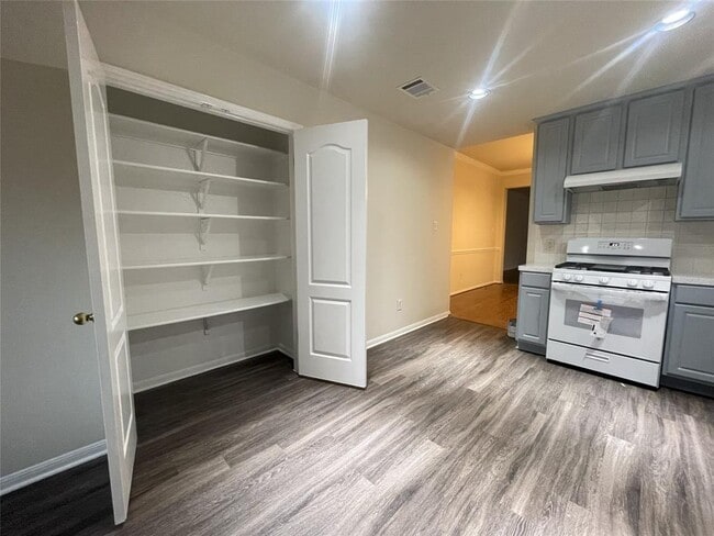 Building Photo - 3712 Bratton Heights Dr