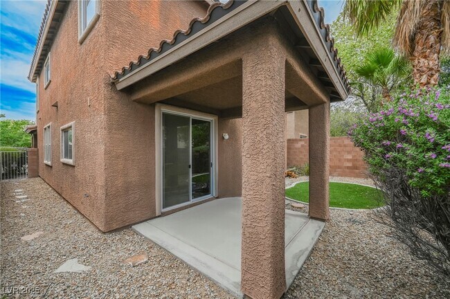 Building Photo - 764 La Tosca St