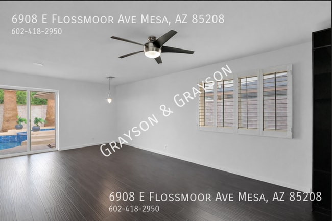 Building Photo - Stunning Two-Bedroom Home Ready for Immediate Move-In!