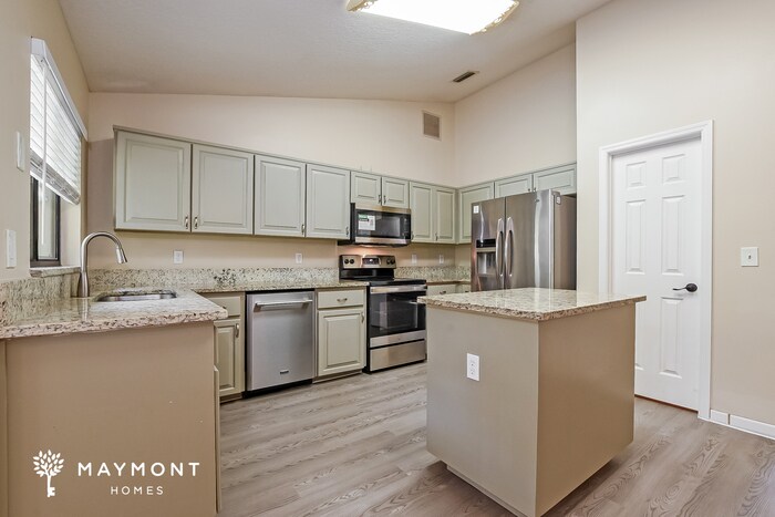 Building Photo - 542 Eldron Ave