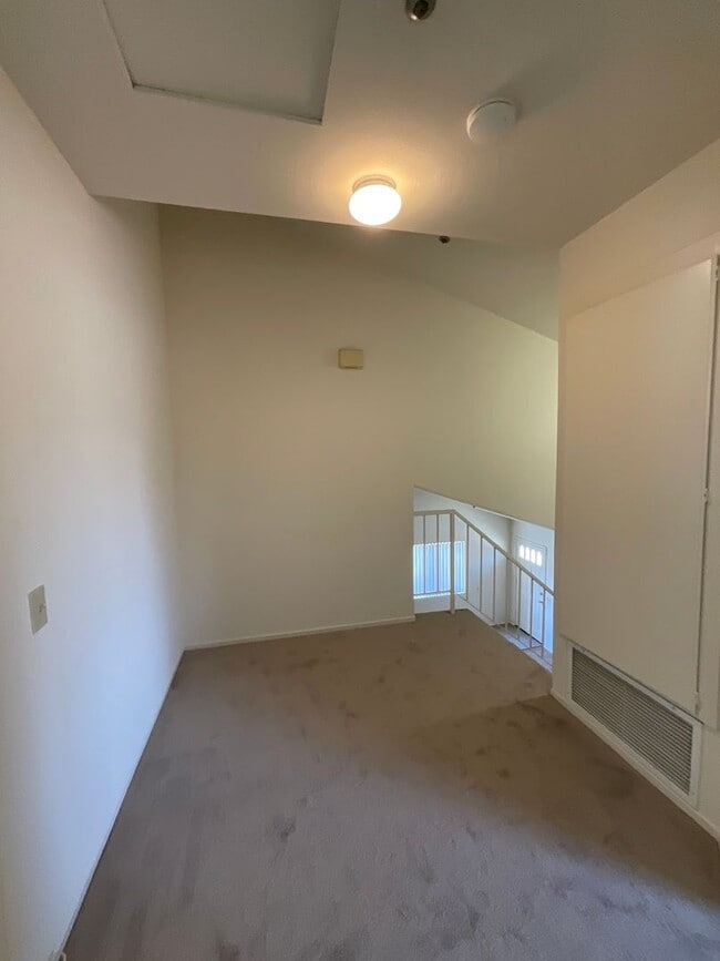 Building Photo - 8641 Moody St