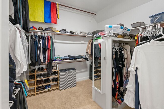 Building Photo - 31114 Lakeview Bend Ln