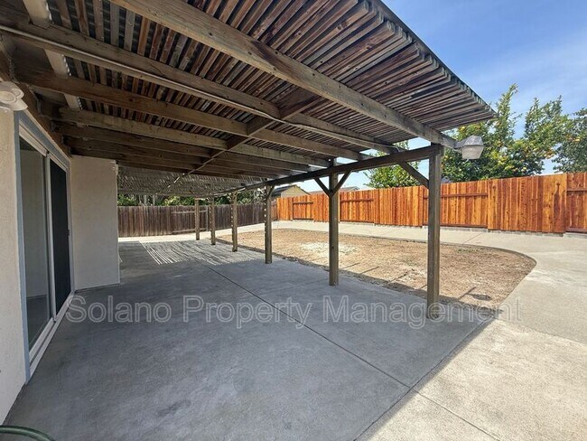 Building Photo - 2506 Marquette Ct