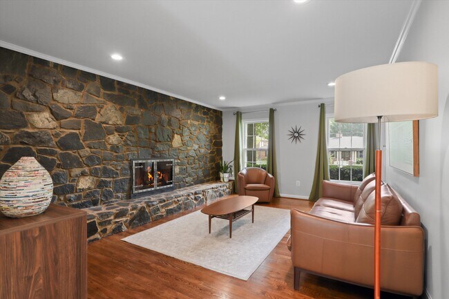 Building Photo - 4203 Maple Tree Ct