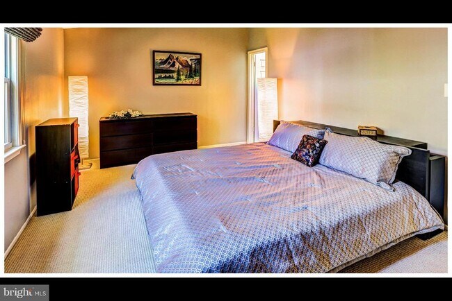 Building Photo - 26 Spring Glen Ct