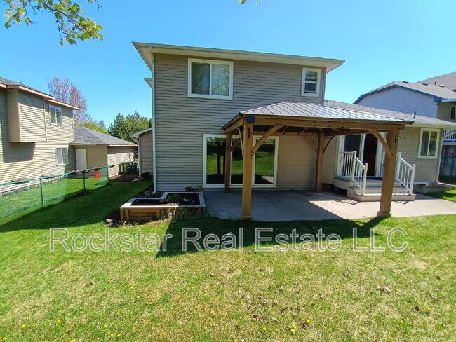 Building Photo - 6720 S Moran View St