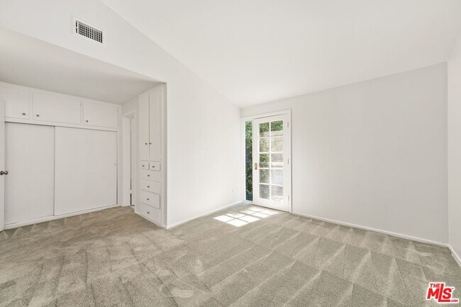 Building Photo - 5824 Laramie Ave
