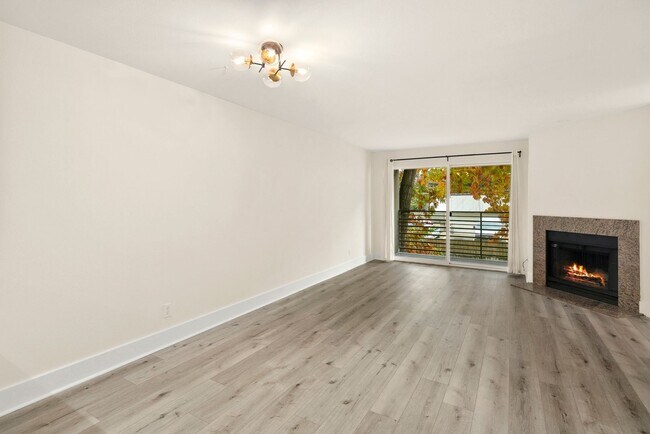 Building Photo - 1Bd/1Ba Seattle Condo