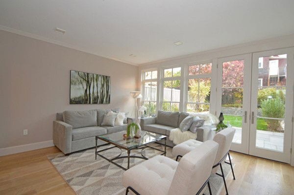 Building Photo - 136 Banks St