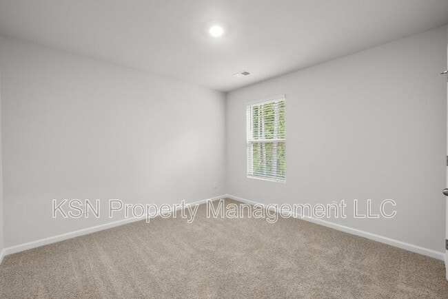 Building Photo - 129 Azure Dr