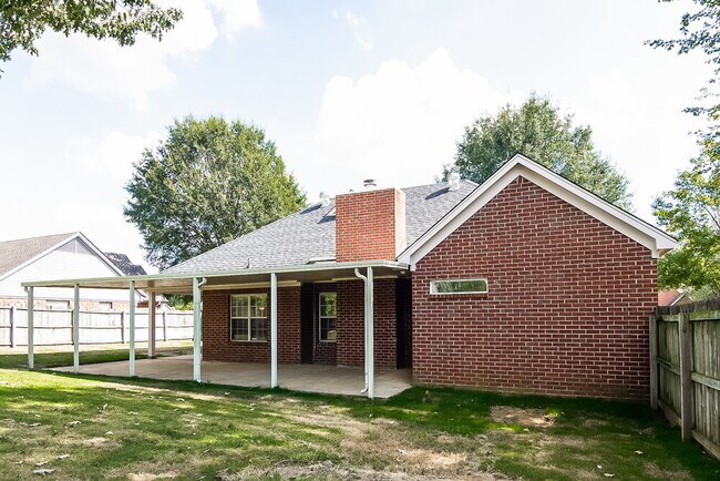 Building Photo - 7688 Shadow Fork Ln