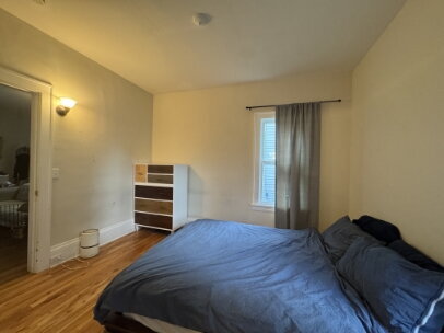 Building Photo - "Charming 3-Bed Hardwood Haven in (Powderhorn) Minneapolis – Spacious 1621 Sq Ft!"