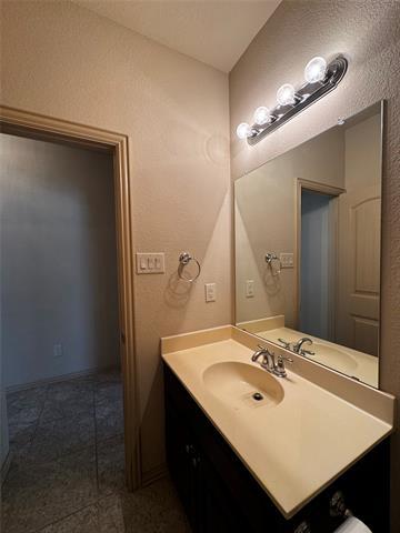 Building Photo - 2604 Triangle Leaf Dr