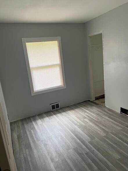 Bedroom 2 - 4727 N 46th St