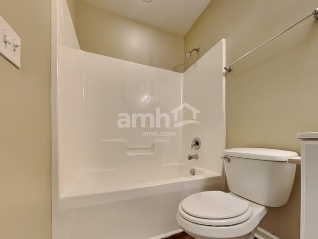 Building Photo - 318 Salkahatchie St