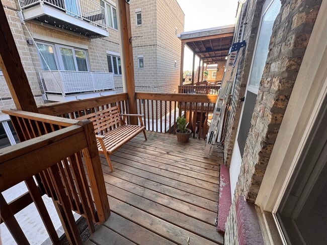 Building Photo - 1951 N Whipple St