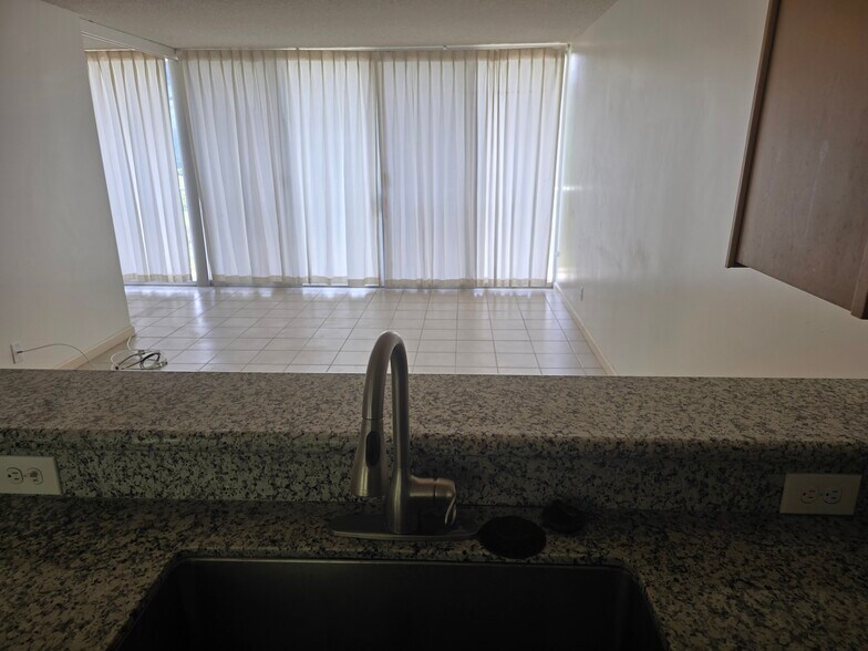 Building Photo - 84-740 Kili Dr