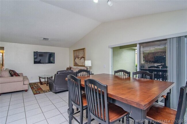 Building Photo - 4297 Pine Ridge Ct