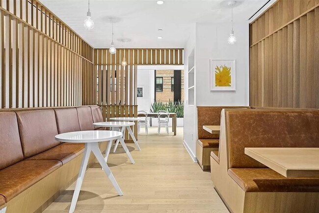 Building Photo - 10 Provost St