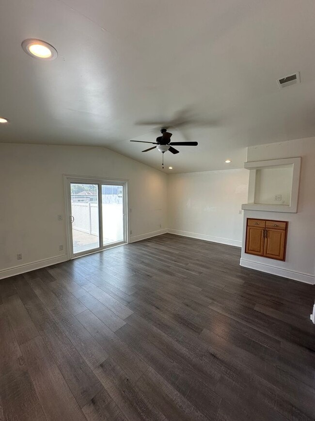 Building Photo - Fletcher Hills/El Cajon 3Br House