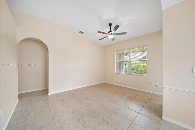 Building Photo - 12543 SW 119th Pl