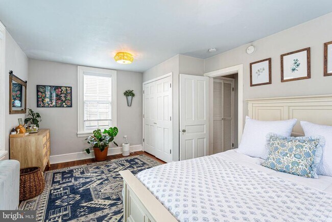 Building Photo - 7717 Flourtown Ave