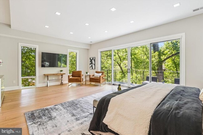 Building Photo - 5706 Nevada Ave NW