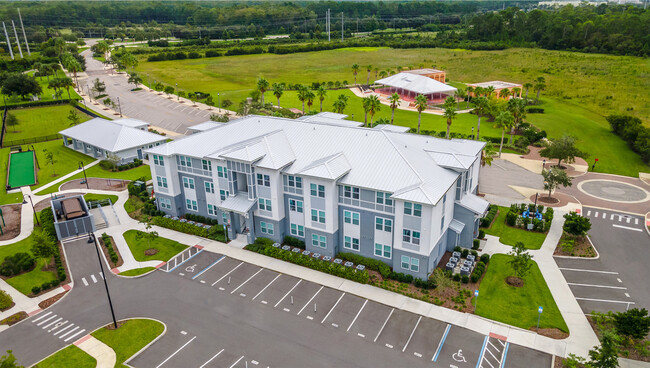 Building Photo - Central Landings at Town Center