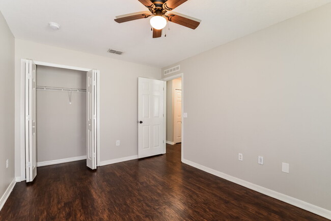 Building Photo - 436 Fish Hawk Dr