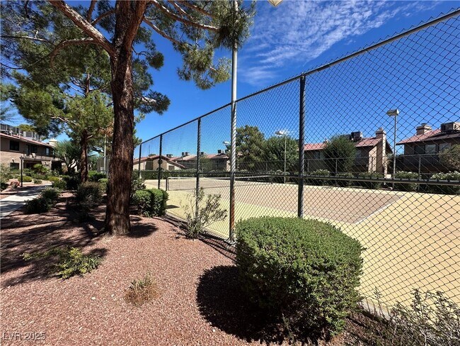 Building Photo - 3947 Delos Dr