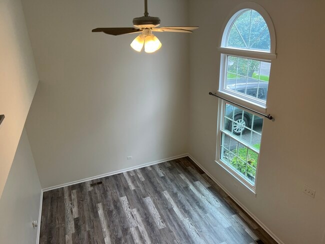 Building Photo - 3512 Southport Dr