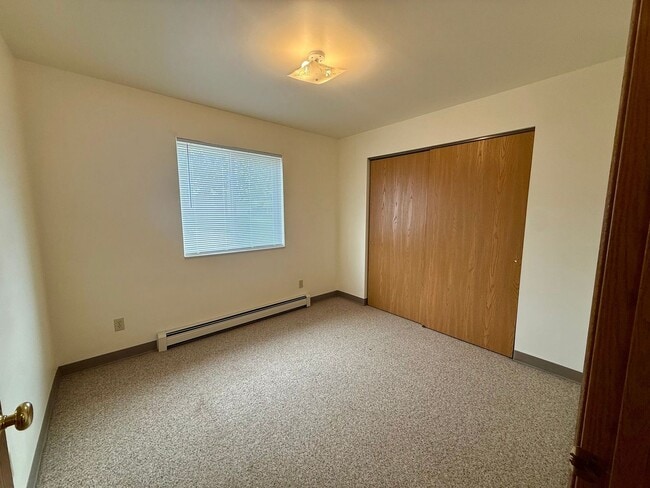 Building Photo - 3116 Wilson Ave