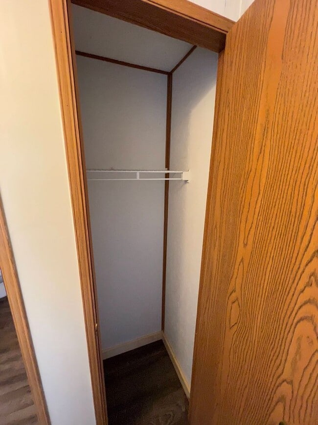 Building Photo - 2 Bedroom 2 Bath Updated Mobile Home in Cliffview Mobile Home Park. Very well kept-up area.