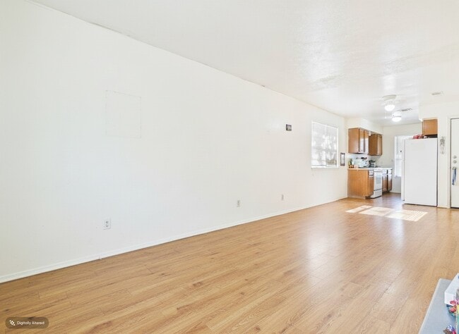 Building Photo - 1515 Pine Ridge Dr