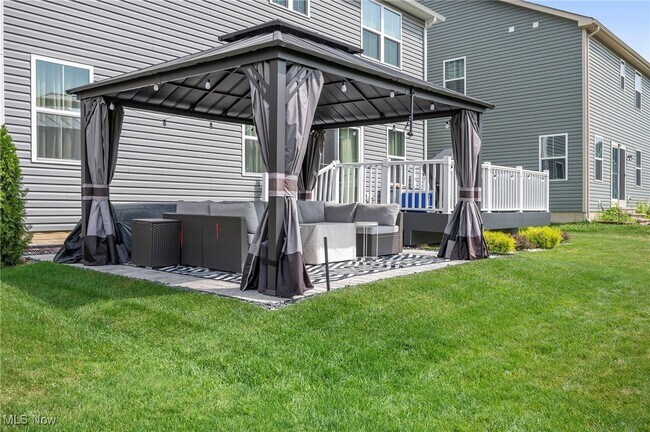 Building Photo - 9256 Preserve Way