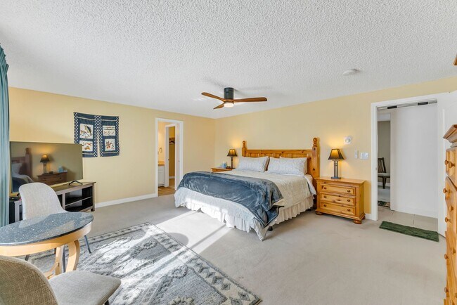 Building Photo - FULLY FURNISHED Home in the Mountains