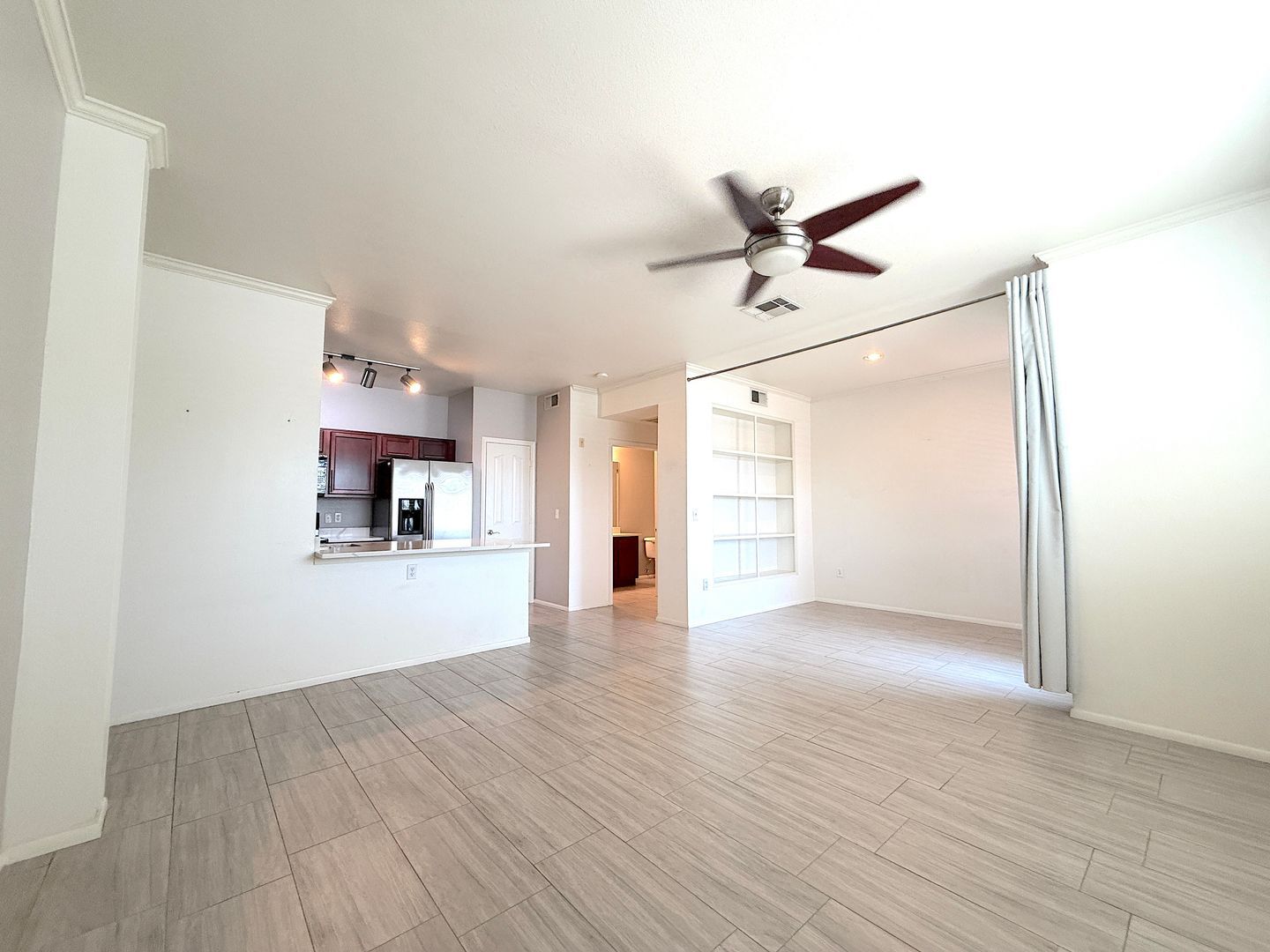 Building Photo - 16013 S Desert Foothills Pky