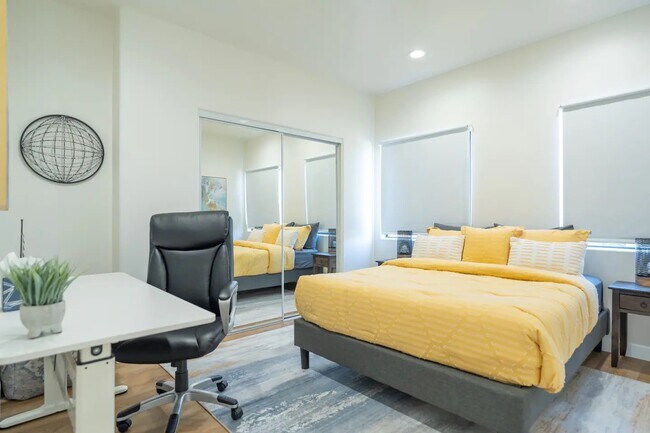 secondary bed - 54525 Avenida Obregon